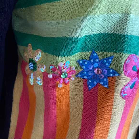 Jack B. Quick Women’s Classic Embellished Black and Floral Sequin Sweater | PS - Picture 12 of 16